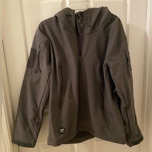 Men’s Large Waterproof Tactical Soft Shell Gray Fleece Jacket/Army Windbreaker